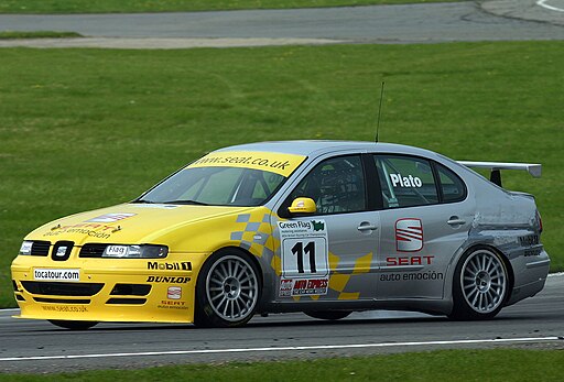 Daniel Rowbottom changes from NAPA to Plato Racing